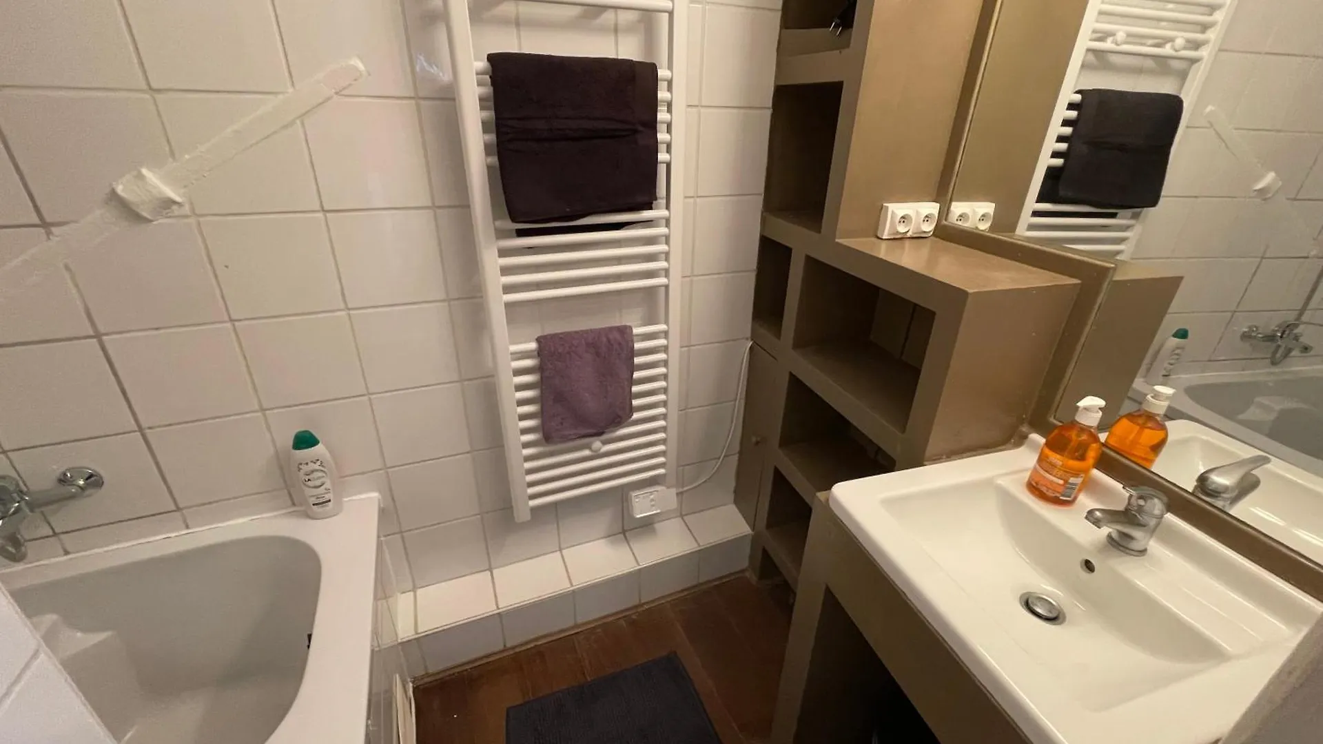 Apartment Appartement Atypique, Centre De Paris France